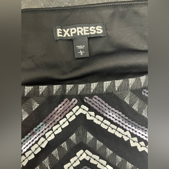 Mini black flashy skirt - Picture 4 of 4